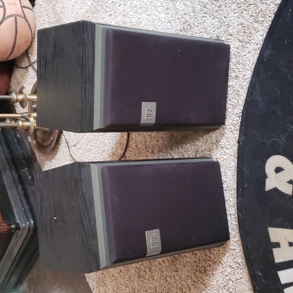Jbl balboa 10 book shelf speakers 240 watt - Picture 1 of 4